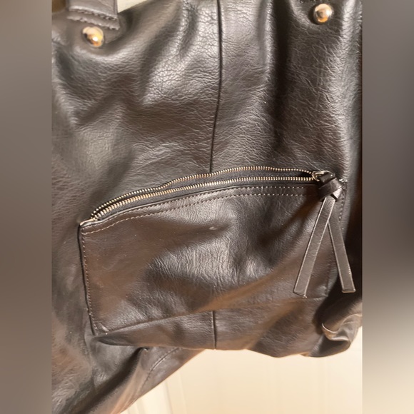Big Leather Tote - Picture 2 of 3